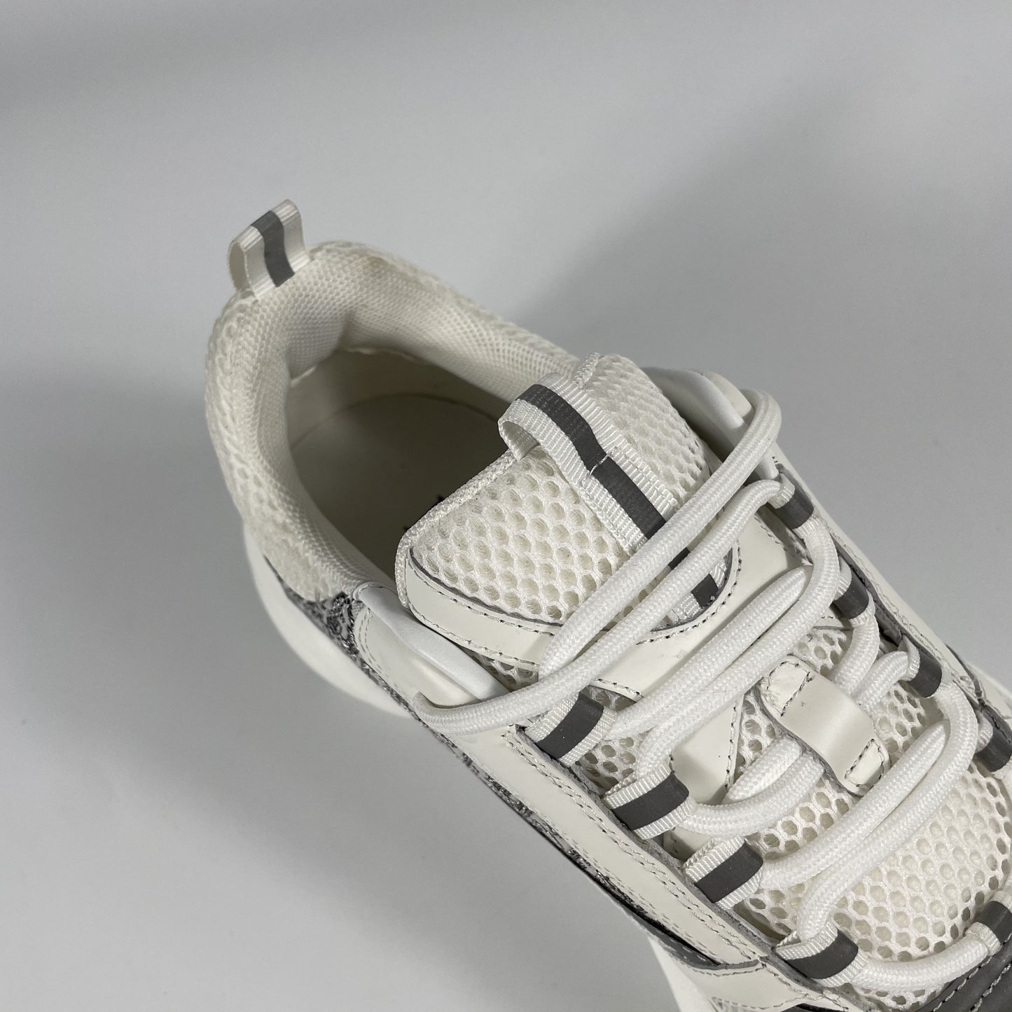 Dior B22 – Sneakers Bianche & Grigie