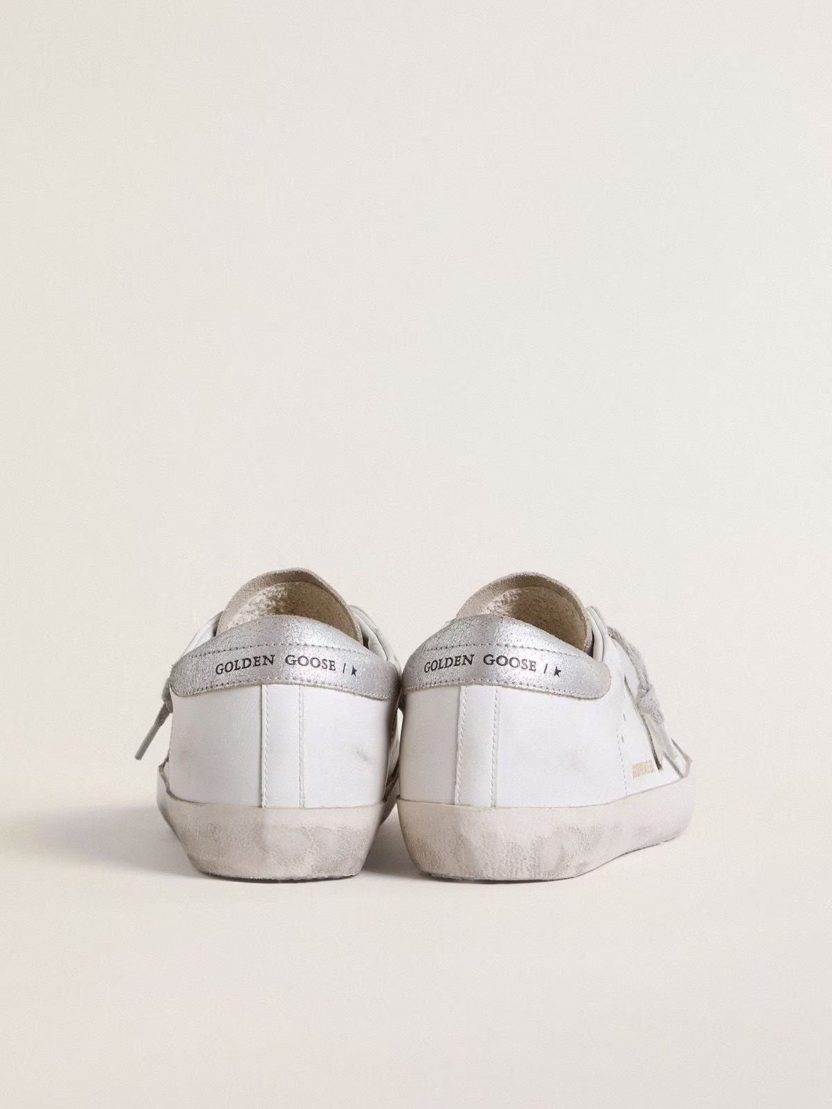 Superstar “Private Edition” – Pelle Bianca con Stella Argento