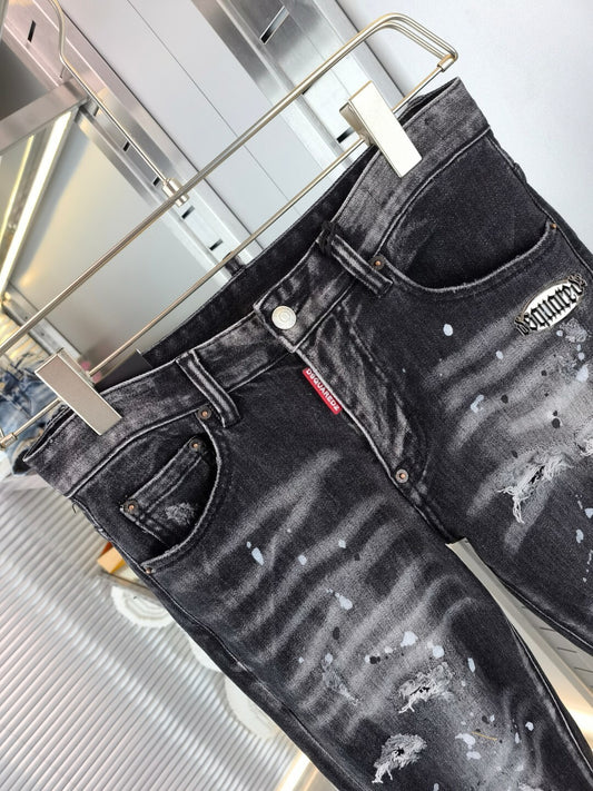 Jeans Dsquared2 Uomo Slim Fit – Denim Nero Washed Strappato con Effetto Vernice