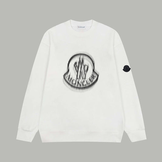 Felpa Moncler bianca da uomo con maxi logo grafico frontale nero e patch logo Moncler sulla manica.