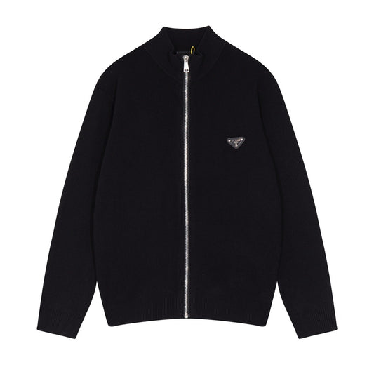 Giacca Prada nero con zip frontale e logo triangolo smaltato sul petto